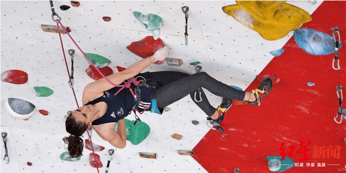 女子攀岩世界冠军坠崖身亡,年仅16岁