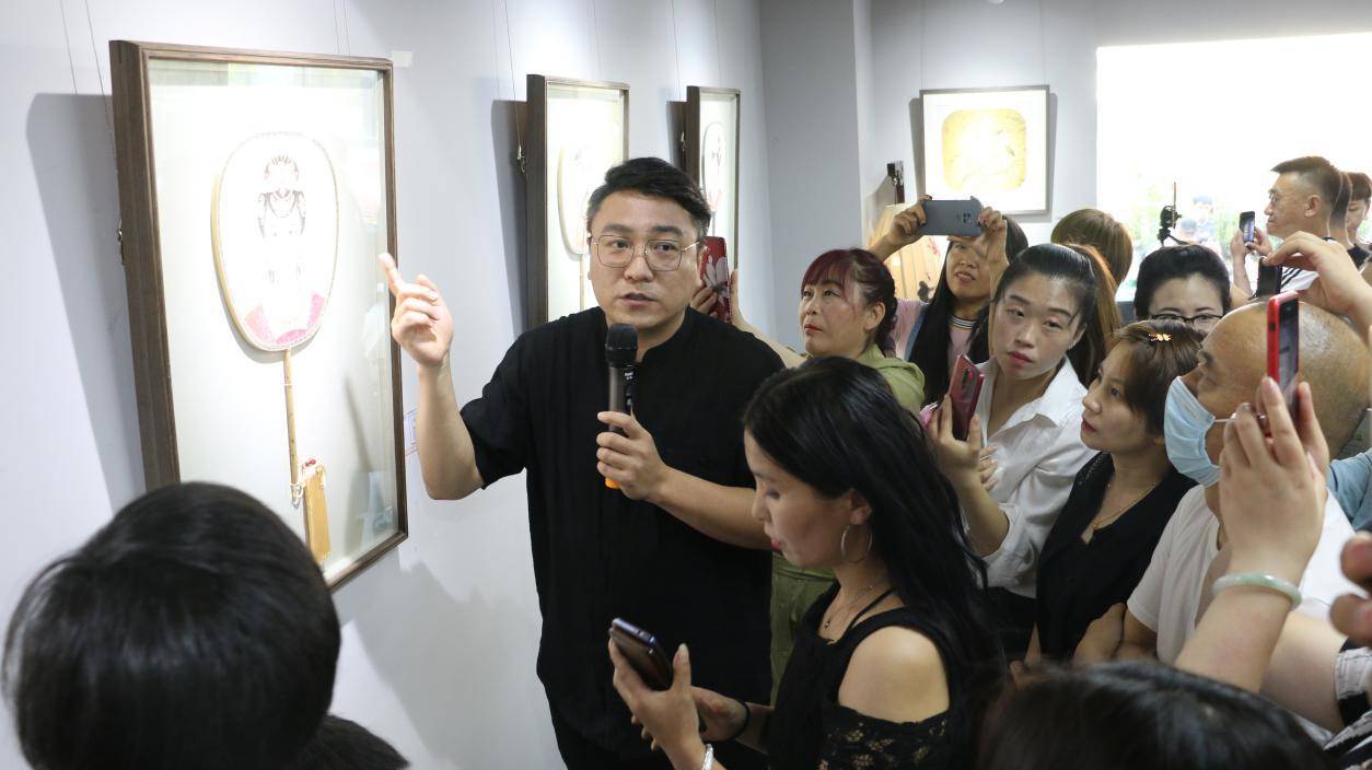 一眼千年宸翰丹青崔景哲首次线上线下精品展在大都艺术馆举办