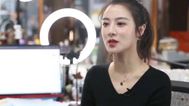 姗姗最新直播回放 701d3f4db99d43adab1a83c636fddce2.jpeg