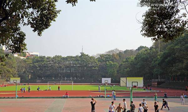 2020届大学新生收到“坏消息”：学费将上涨1000元？老生暗自窃喜
