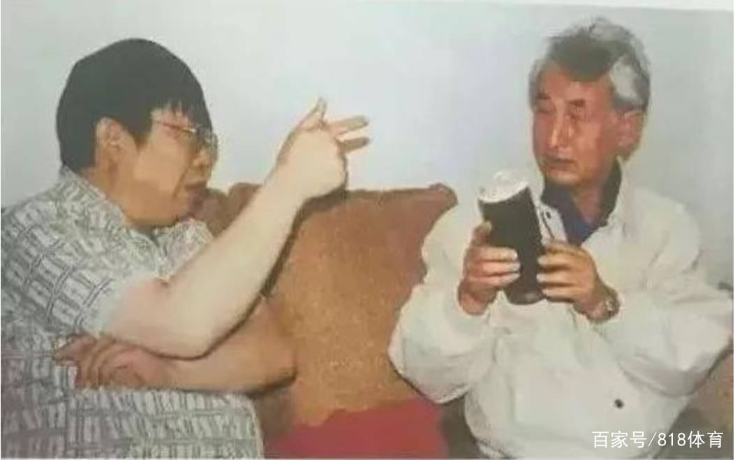聂卫平:01年打开80年茅台孤酒庆祝国足出线 价值连城的酒瓶被骗走