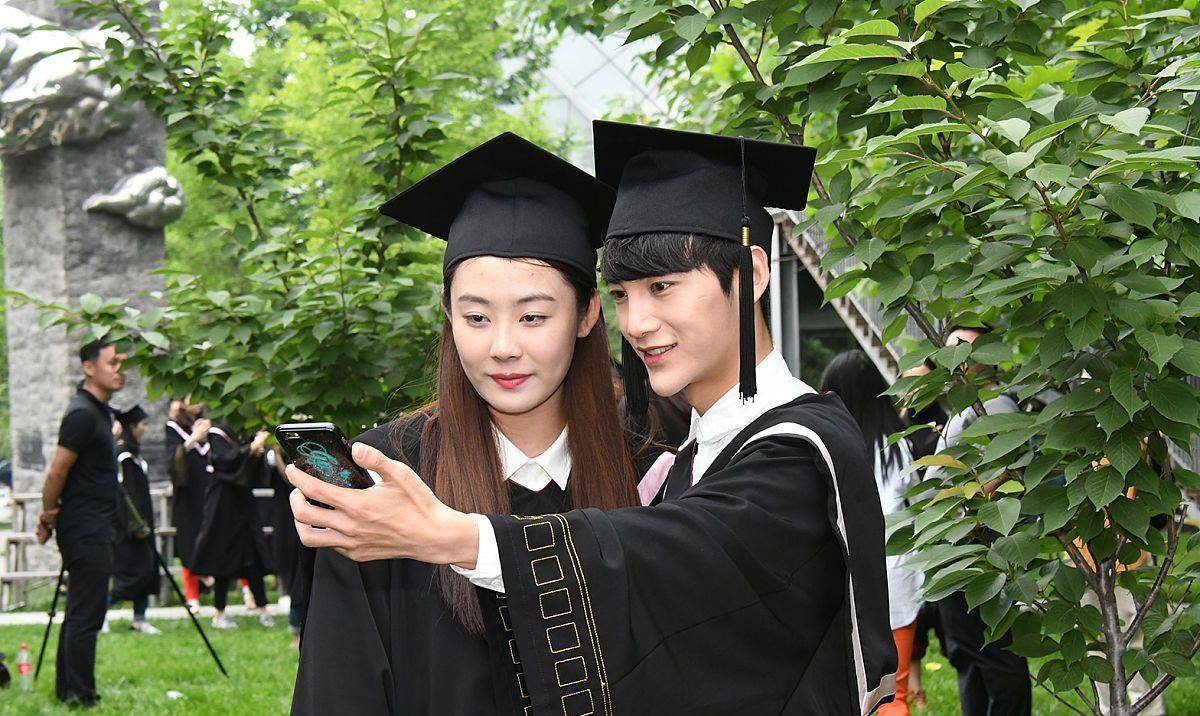 沉睡中的大学生该醒了，2019年，5.5万名本科生没获得学位证书