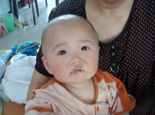 孩子|3种辅食被称为“慢性毒药”,求妈妈放过育儿专家:宝宝1岁前