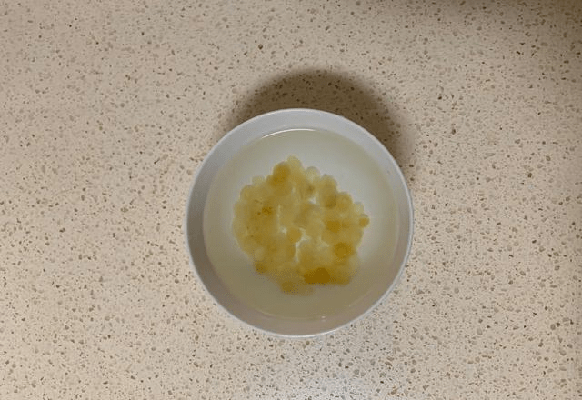 银耳煮多久加糖 d95f4cad386f4795a54ec083803159d6.png