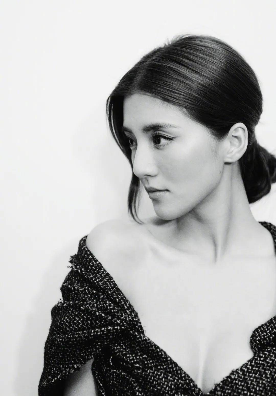 郭碧婷怀孕6个月,却还是单身?她的豪门媳妇脸可复制吗?