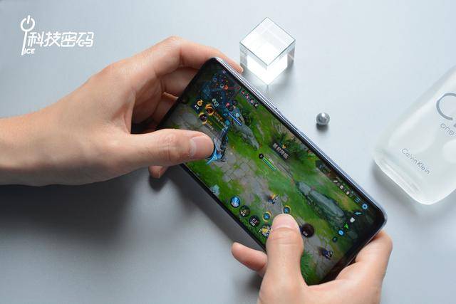 5g手机或降至千元档 4f0d25d39ea9421f8c6b2f9aa0200d79.jpeg