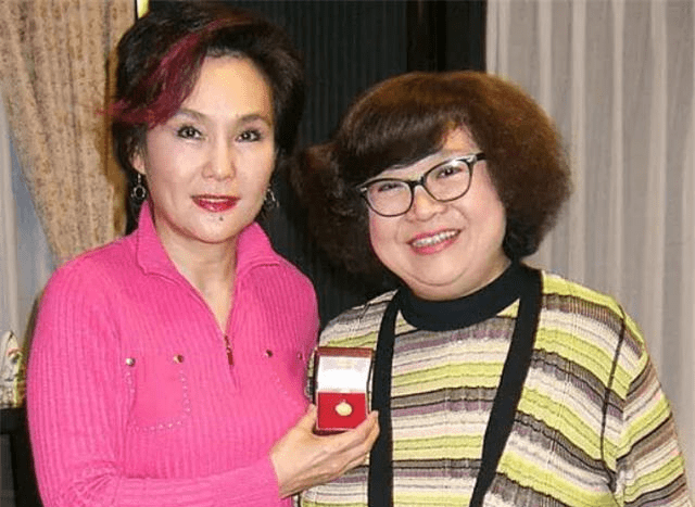 胡锦出生在江西,在台湾省长大,不过却是在香港成名,可以称为香港演员