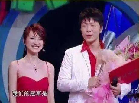 何炅谢娜最新主持的综艺节目 d4afd057eae948ca9c560e06aaedee55.jpeg