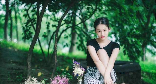 原创绿地张雨婷频发动态，一句句话的背后，给家有女孩的父母提了个醒
