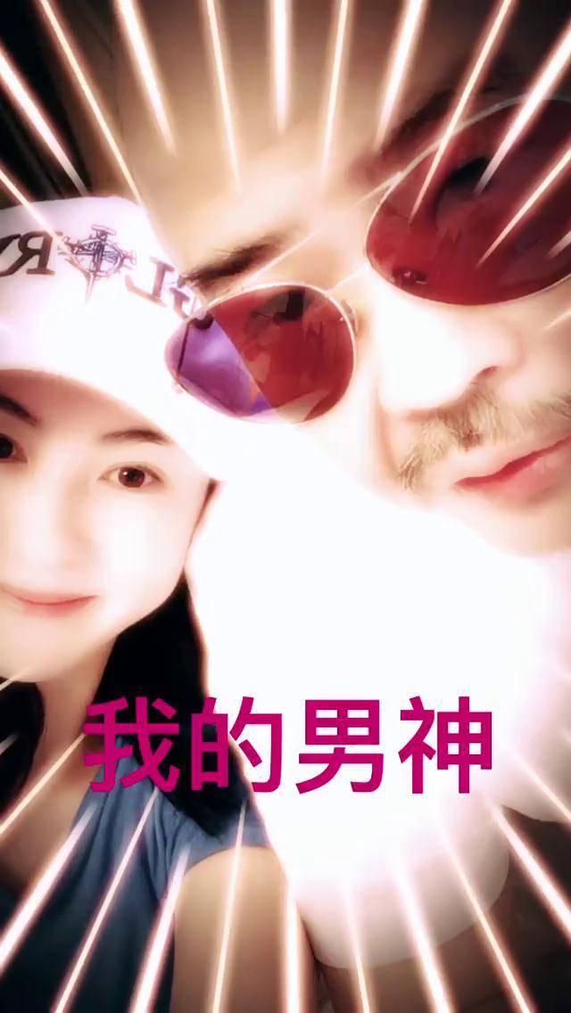 原创张柏芝陪爸爸吃饭，父女同框颜值差距大，三胎儿子倒是有点随外公