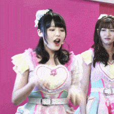 搞笑gif段子:妹子居然这样晒衣服,吓死人了