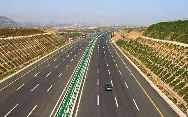 国家高速免费政策最新消息 c29aa45bc79a4221900a978aa250a10c.jpeg