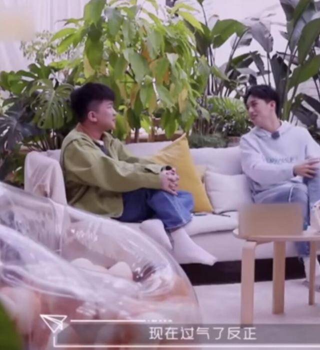 25岁男星自嘲已过气！曾经历一夜爆红，称事业低