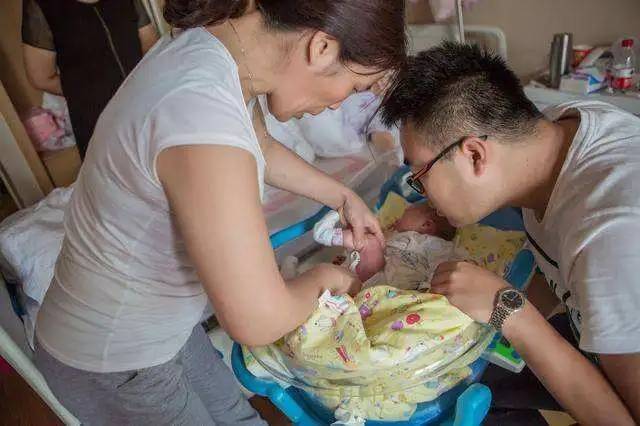 爸妈|基本是来“报恩”的,你家娃在其中吗?孩子如果从小有这些特征