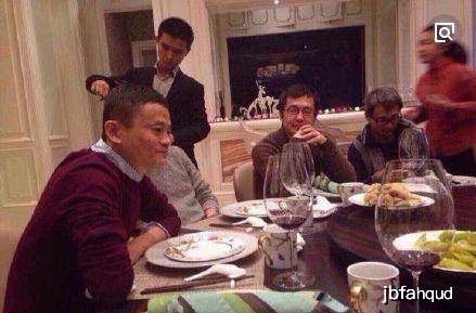 原创刘德华在家吃饭,大衣哥在家吃饭,王宝强在家吃饭,都没他家豪气