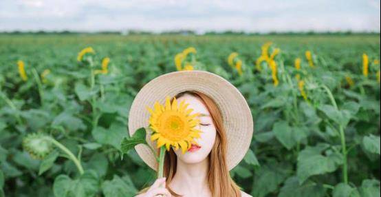 怎么才能让自己变得大胆自信 7e3bbcbb710d4c4ca2b452ed97bf6b8d.jpeg