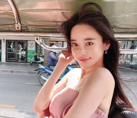 韩国"塑料网红"潘南奎,被嘲非有钱人不深交,满脸是金钱的味道