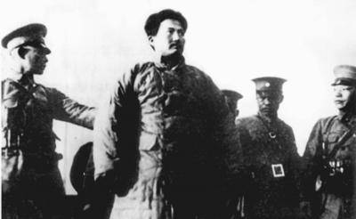 【什么叫"大义凛然"?方志敏英勇就义时的目光,是最好的诠释】