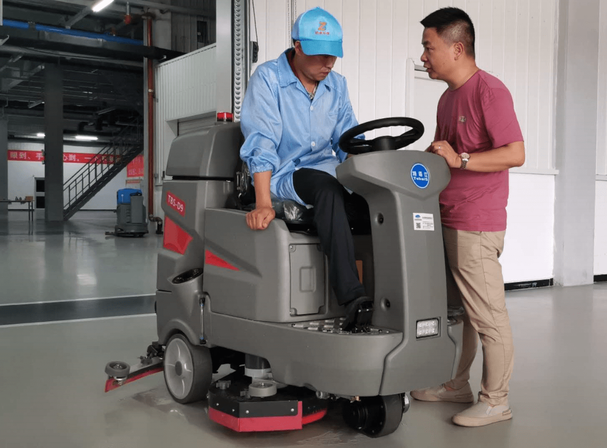 机场推行李车工作累吗 9d7c5821dcd7447984c3712f85f57f0a.png