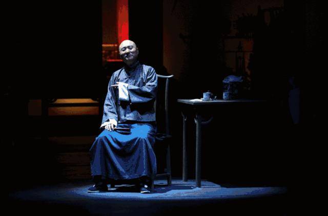 春晚小品“鼻祖”陈佩斯，惹恼央妈隐退22年，如