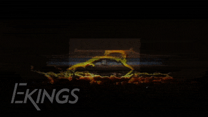 在投影设计中创建了一系列独特的创意视觉,结合以历史图片为载体创作