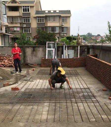 超大露台上做养鱼池,我家成了整个小区最靓亮点,邻居纷纷来参观