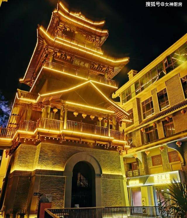 啤酒箱|来晚的客人拿啤酒箱当桌子也要吃,味道绝了柳州这家烧烤店火了