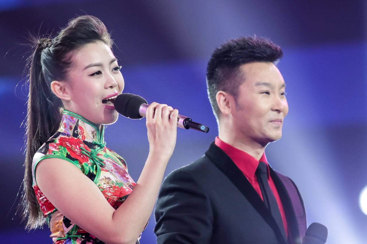 从农村奋斗出来的男高音歌唱家刘和刚,成名背后藏着多少苦与泪?_战扬