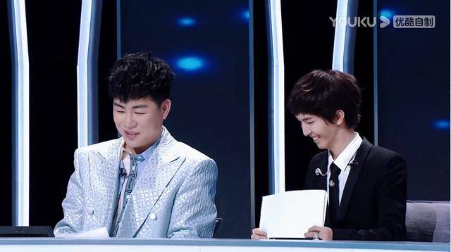 少年|原创你看到了满屏的少年,我却看到了郭敬明和胡彦斌的“相爱相杀”