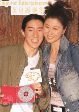 她用14年“抢走”闺蜜老公,却一生不孕最爱房祖名