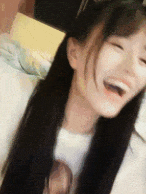 搞笑gif:妹子你就不该这么调皮,咋样疼不疼