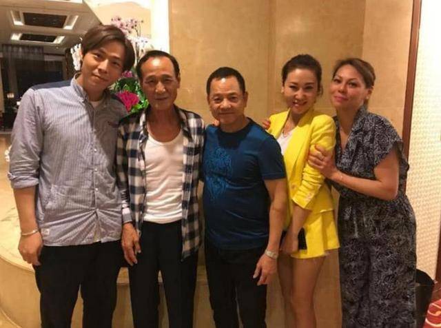 原创拳有陈惠敏腿有李小龙银幕与黑帮皆是我江湖如今只是红酒商人