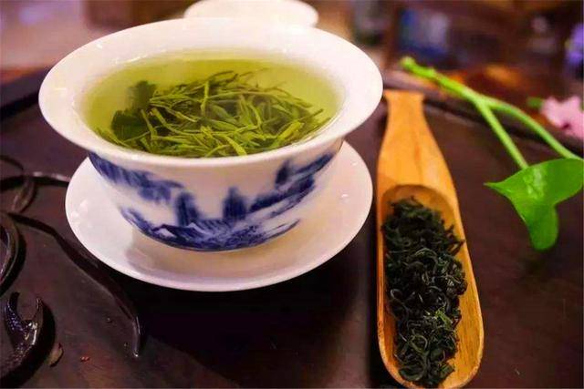 原创俗语“父母在，兄弟姐妹是一家”，下一句才是精华