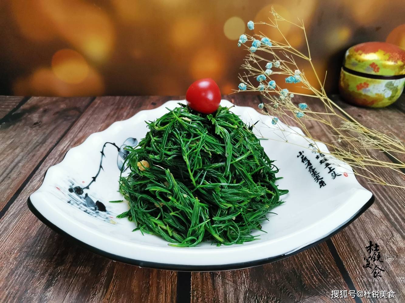 7月绝不能错过的野菜,为此驱车100里,简单凉拌都美味,值了_黄荆菜