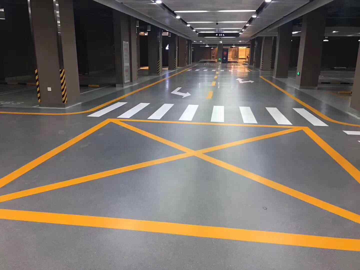 地库停车场地面为什么需要使用环氧地坪
