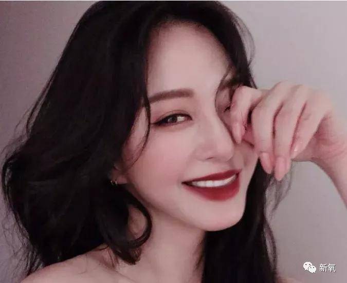 原创好歹也是娱乐圈第一代人造顶级美女,怎么也因为乱填充翻车了? 原创好歹也是娱乐圈第一代人造顶级美女,怎么也因为乱填充翻车了?