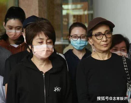 赌王何鸿燊病逝之后，何超贤多次缺席家祭，丈