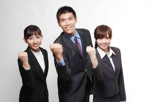生活平淡如水，何不做个有趣的人