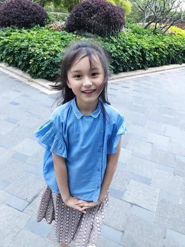 11岁的刘楚恬终于决定复出,参加电视剧《小舍得》的拍摄,饰演夏欢欢一
