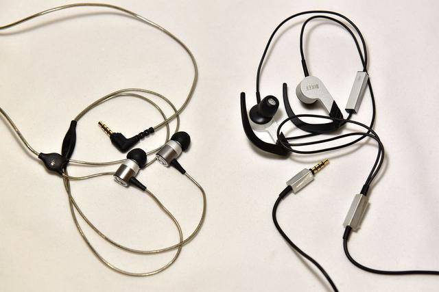 耳机|耳机能听音箱的感觉么？两款箱子味十足的耳机横评找答案