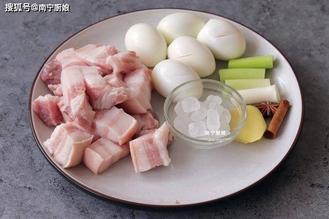 大火|很多人少做了这一步，难怪做出来油腻，看着都不想吃做红烧肉时