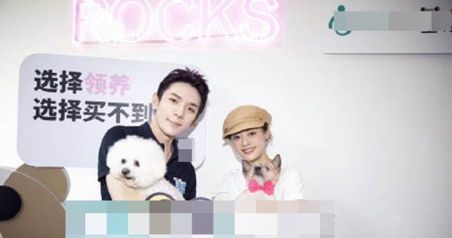 孙俪带儿女久违露面,等等“暴风抽高”到妈妈肩膀