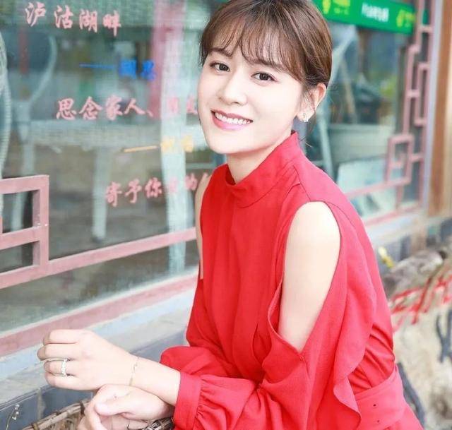 直播|90万人观看成交不到2000元，叶一茜带货翻车，已退还品牌全部费用