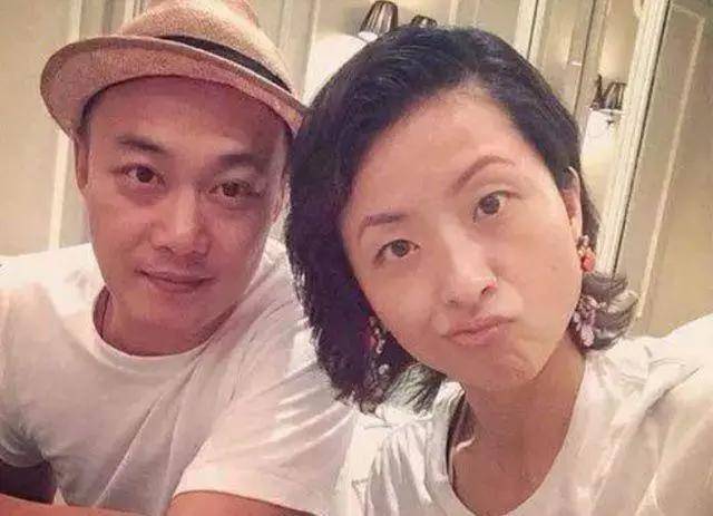 原创陈奕迅的女儿已经长大，长腿朴素，与妈妈徐濠萦不是同一风格