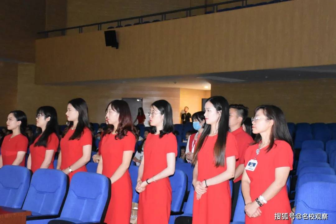 为梦想加冕，向未来启航！乐至博骏公学小学2020届毕业典礼隆重举行！