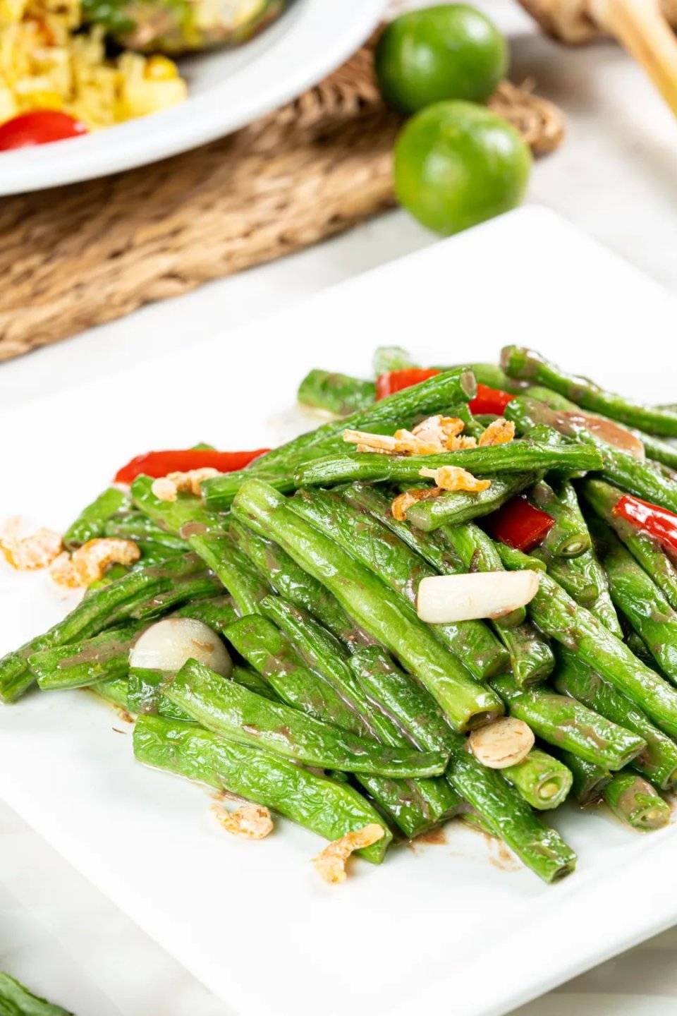 烧烤|打卡海鲜刺身、炭火烤串，凌晨2点还爆满！开在天台的烧烤档