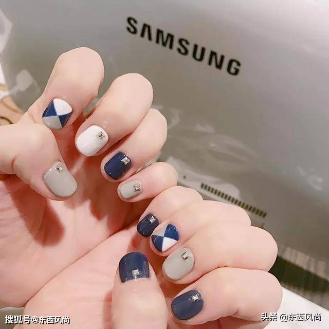 指甲|有个漂亮的美甲，不仅能提高指甲的气质，还能修饰手指更加漂亮