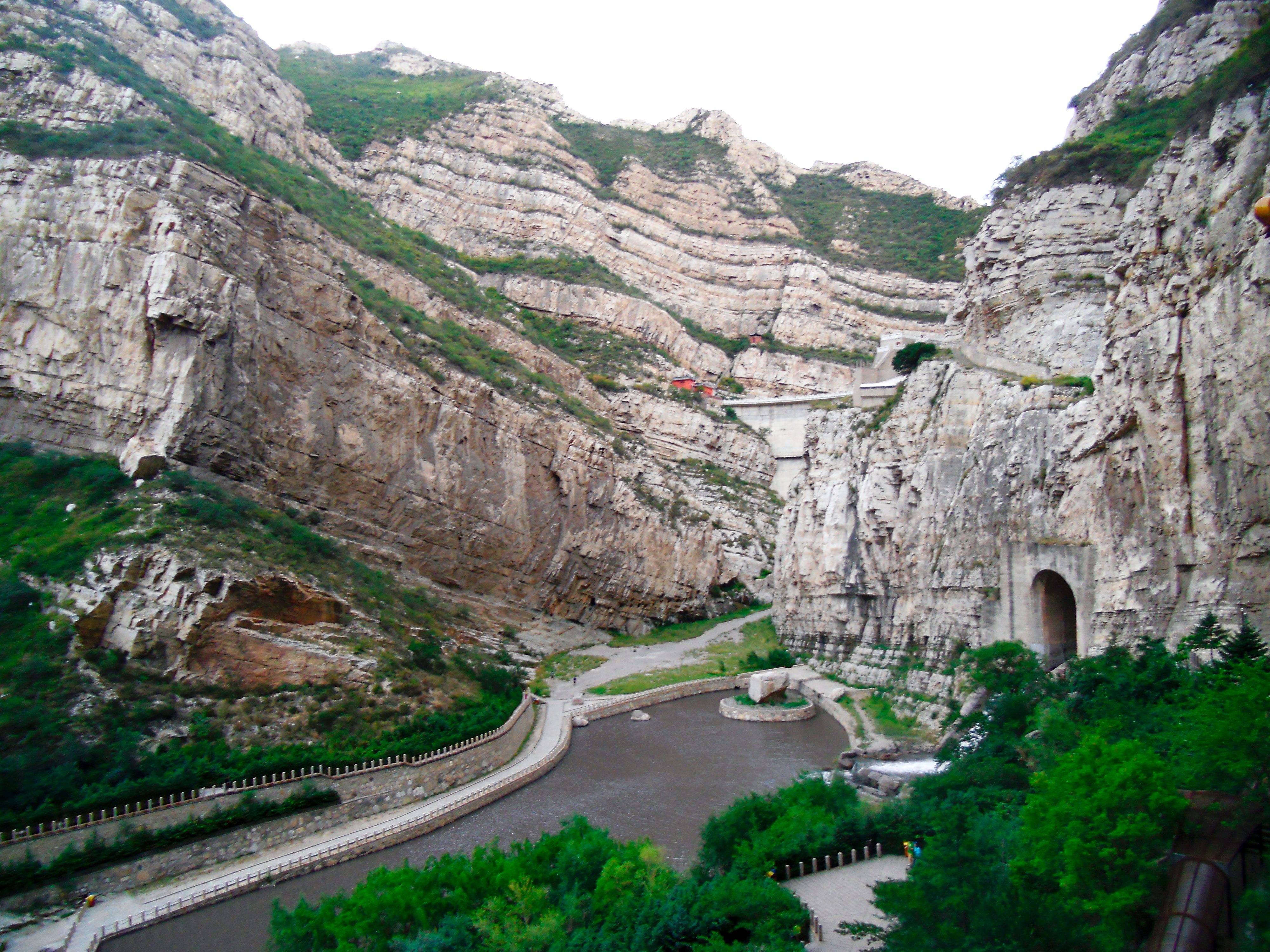 山西悬空寺风光