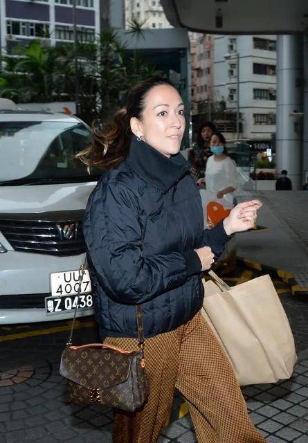 孙女|赌王最争气孙女！父母双亡靠自己成亿万富婆