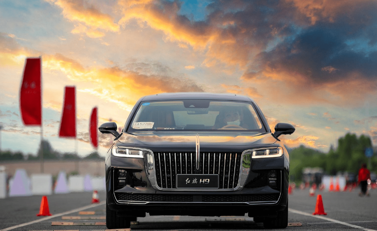 云南gdp不高为什么豪车多_云南2020各市gdp